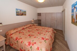 Bungalow, 1 Bedroom | In-room safe, individually decorated, individually furnished - Il Villaggio di Giuele (Finale Ligure)