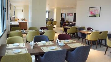 Frokostbuffé er inkludert hver dag