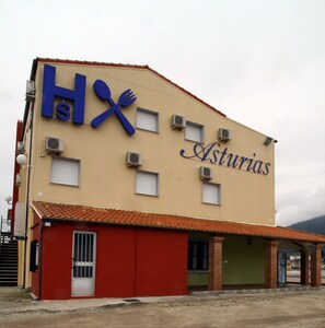 Fachada de la propiedad