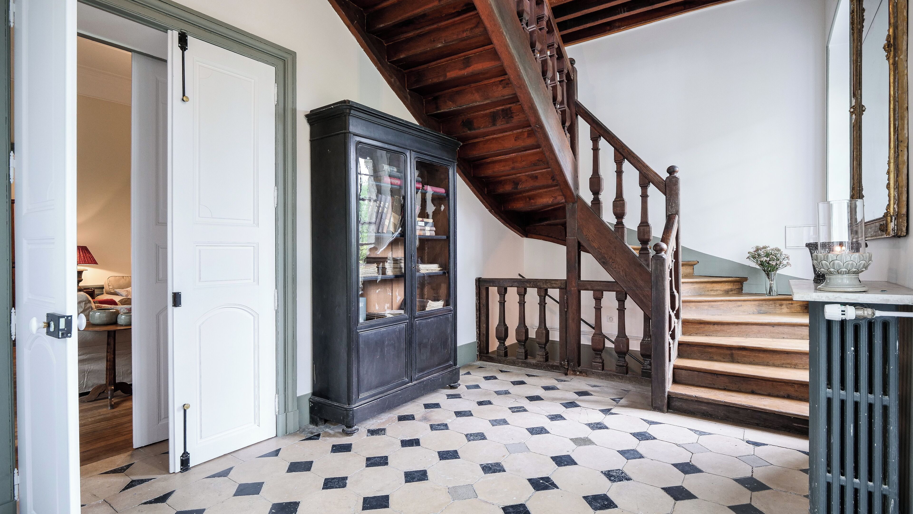 Premium Apartment, 2 Bedrooms, Non Smoking, Garden View | Living area