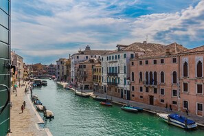 City view from property - Palazzina Canal (Venice)