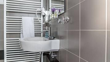 Apartment, 1 Schlafzimmer | Badezimmer
