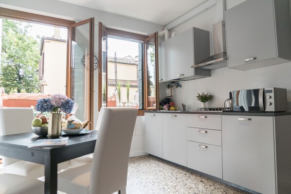 Apartment, 1 Bedroom | Living room