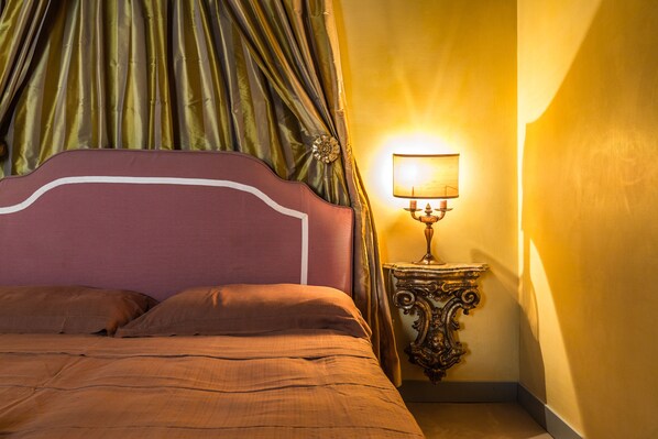 Apartment, 2 Bedrooms, Terrace | 2 bedrooms, desk, blackout drapes, iron/ironing board - The Venetian Penthouse (Venice)