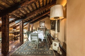 Apartment, 2 Bedrooms, Terrace | 2 bedrooms, desk, blackout curtains, iron/ironing board - The Venetian Penthouse (Venice)