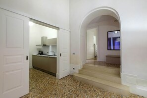 Apartamento, 2 habitaciones | 2 dormitorios, escritorio, cortinas opacas