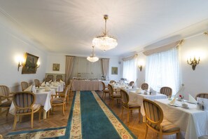 Free daily buffet breakfast - Alte Post (Wangen im Allgäu)