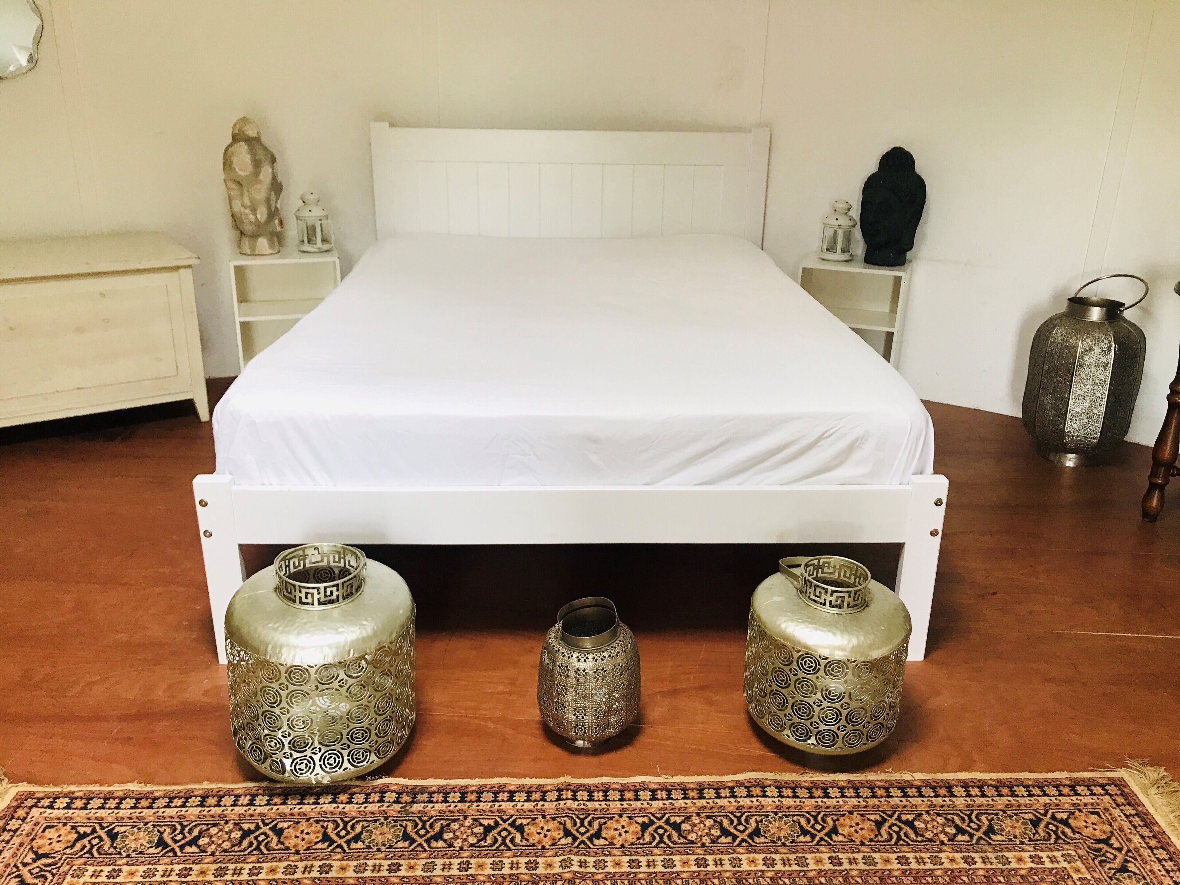 Cabin | Trang bị nội thất với thiết kế riêng biệt, bộ trải giường 