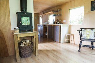 Luna Lodge | Unika möbler och sängkläder