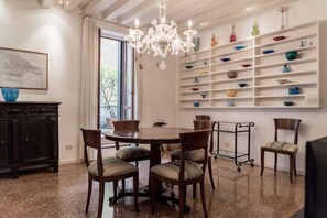 Huoneisto, 3 makuuhuonetta, terassi | Sisätilat