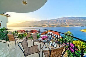 Villa | Balkon