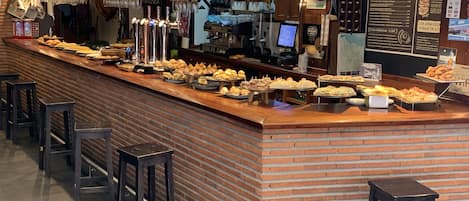 Bar (en la propiedad)