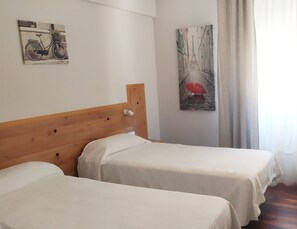 Chambre avec lits jumeaux