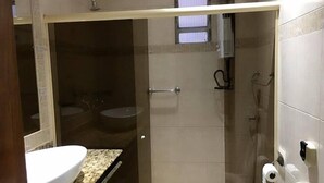 Apartment | Badezimmer