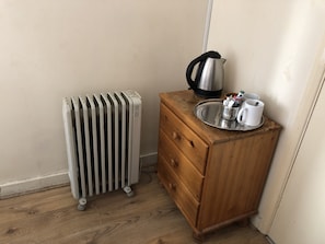 Coffee and/or coffee maker - Adelphi Hotel (London)