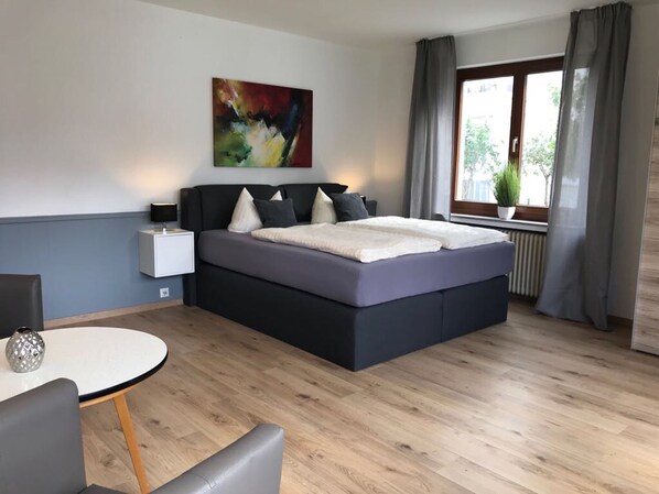 Apartment, Garden View | In-room safe, laptop workspace, free WiFi, bed sheets - Best APARTMENTS (Bad Salzuflen)