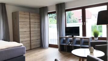 In-room safe, laptop workspace, free WiFi, bed sheets