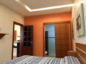 Apartment, 1 Doppelbett | 1 Schlafzimmer, Bügeleisen/Bügelbrett, kostenloses WLAN, Bettwäsche