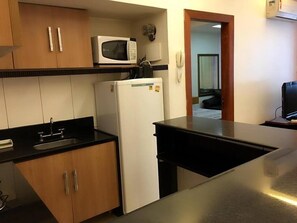 Apartamento, 1 cama de casal | Cozinha privada | Geladeira grande, micro-ondas, cooktop