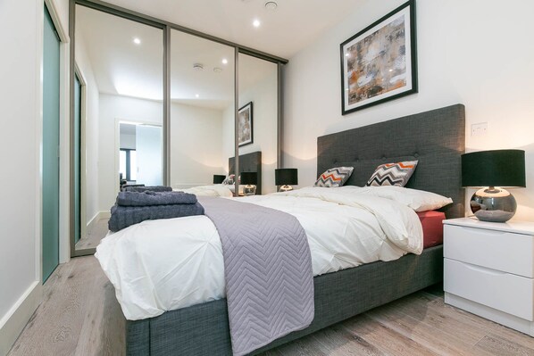 Superior Apartment, 1 Double Bed with Sofa bed, Accessible, Non Smoking | Individually decorated, individually furnished, laptop workspace - Deluxe Heathrow Apartments & Parking (Hayes)