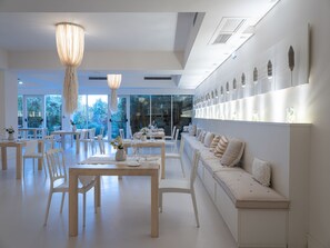Aperto a pranzo, cena e brunch