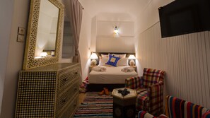 Superior Double Room | Blackout drapes, iron/ironing board, free WiFi, bed sheets - Riad Ramz (Marrakech)