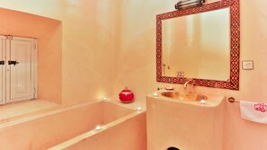 Deluxe Double Room | Bathroom - Riad Ramz (Marrakech)