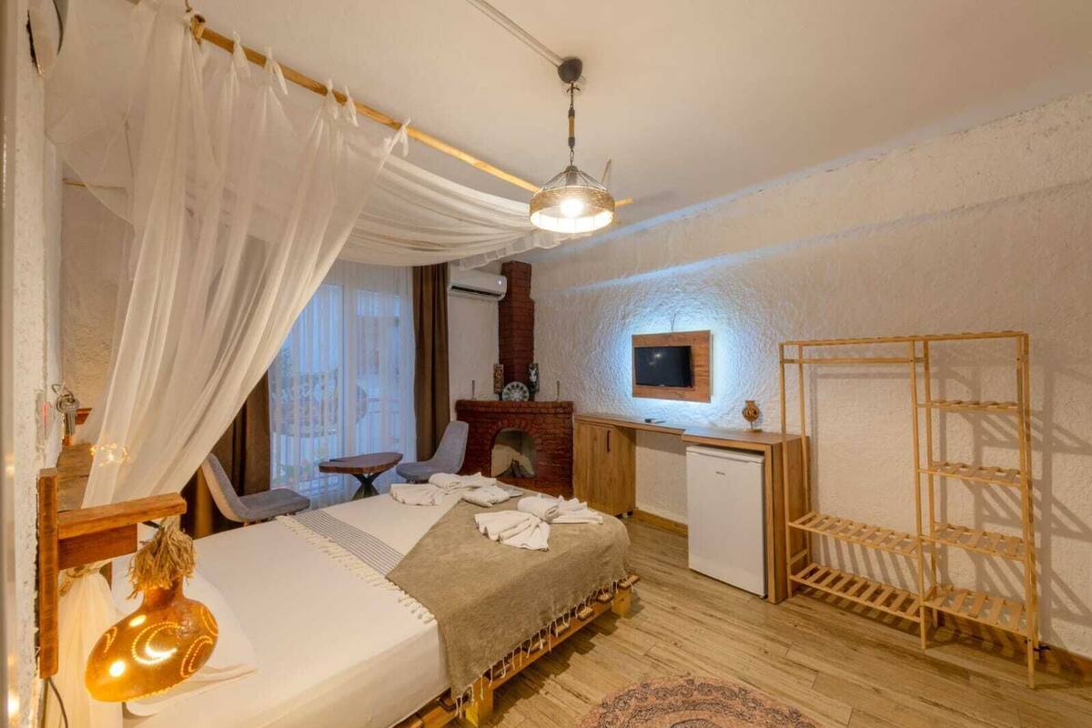 Standard Double Room, Non Smoking (Masal Odalari) | WiFi (free), bed sheets