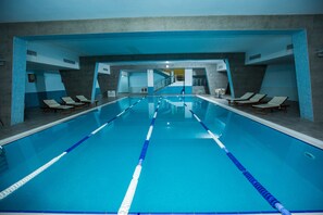 室内游泳池