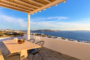 Panoramic House, 2 Bedrooms, Sea View | Teres/patio