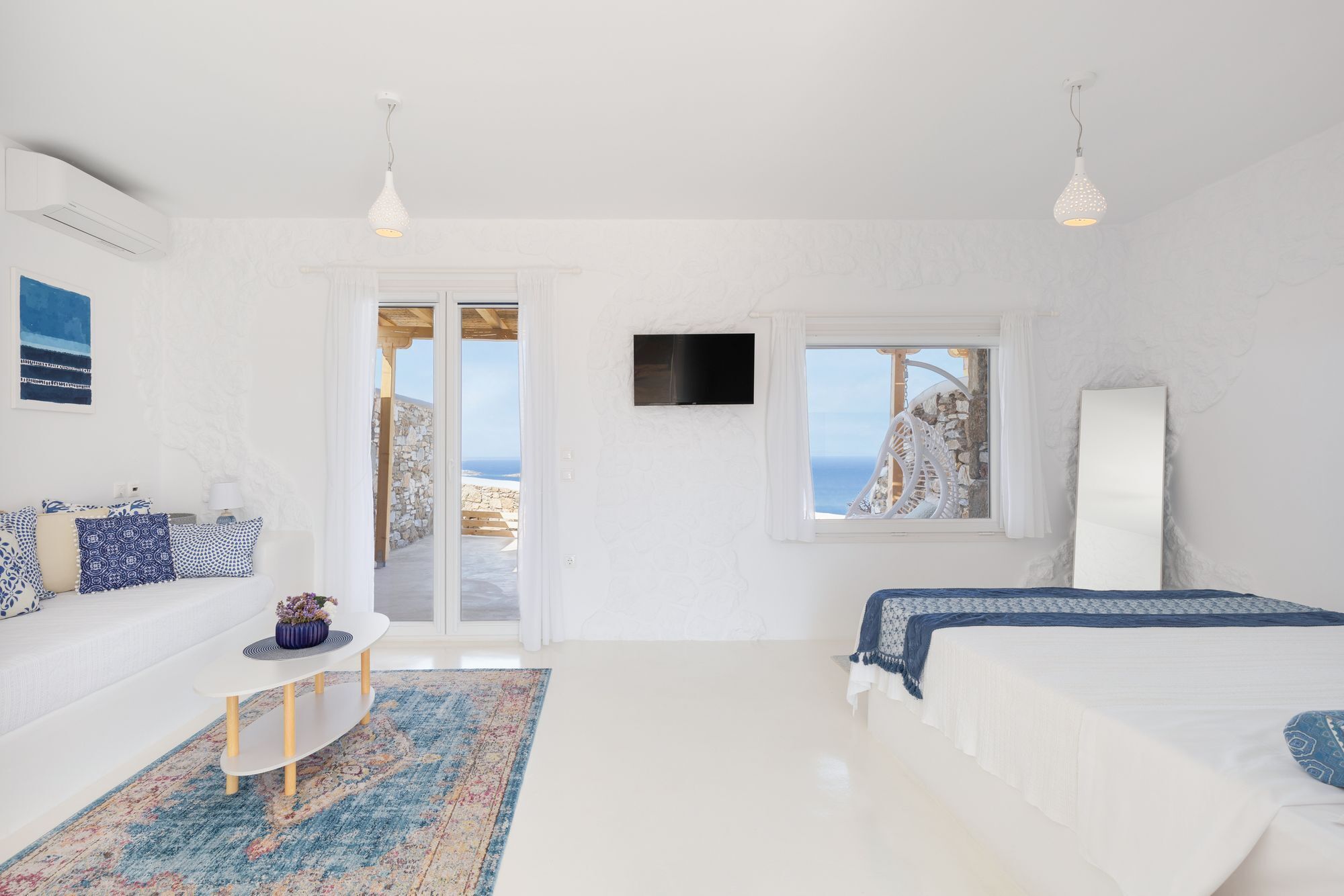 スタジオ シービュー | セーフティボックス (室内)、客室ごとに異なる装飾、客室ごとに異なるインテリア、デスク