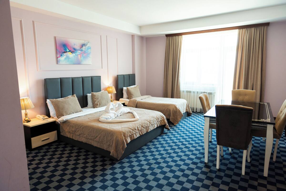 Egyptian cotton sheets, premium bedding, pillow-top beds, desk