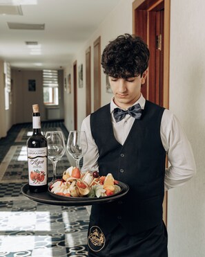 Room service – dining - Sea Pearl Hotel (Baku)