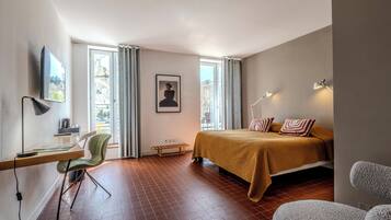Habitación superior | Ropa de cama de alta calidad y camas con pillow-top