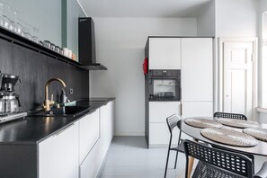 城市公寓, 1 间卧室, 城市景观 | 私人厨房 | 冰箱、炉灶、洗碗机、茶具/咖啡用具