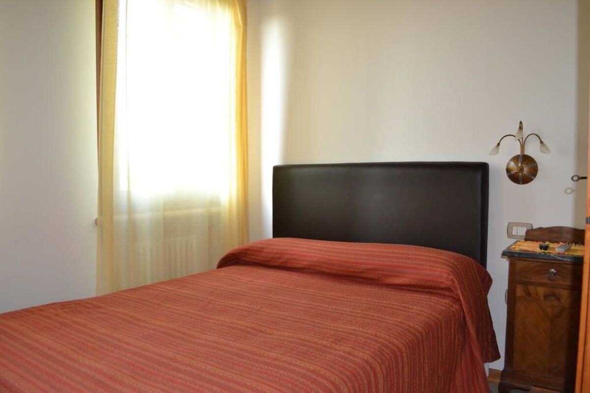 Quarto solteiro, 1 cama de solteiro, para não fumantes | Wi-Fi de cortesia