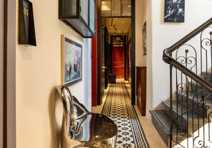Hallway - Assemblage Boutique (Tel Aviv)