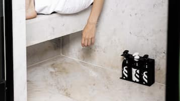 ์ปคํ ํธ๋ฆฌํธ๋จผํธ๋ฃธ, ํซ์คํค ๋ง์ฌ์ง, ๋ฅํฐ์ ๋ง์ฌ์ง, ํ์ด ๋ง์ฌ์ง, ๋งค๋ํ์ด/ํ๋ํ์ด, ๋ง์ฌ์ง ์๋น์ค