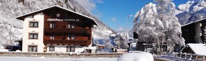 Front of property - Alpenhaus Monte (Neustift Im Stubaital)