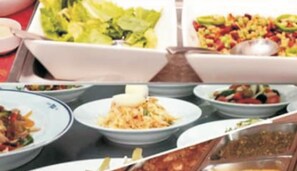 Breakfast, lunch, dinner served; British cuisine 