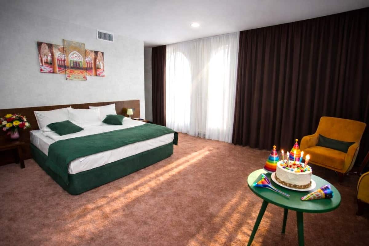 Superior Double Room | Egyptian cotton sheets, premium bedding, pillowtop beds, minibar