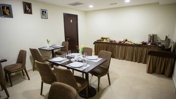 Gratis kontinental frukost varje dag