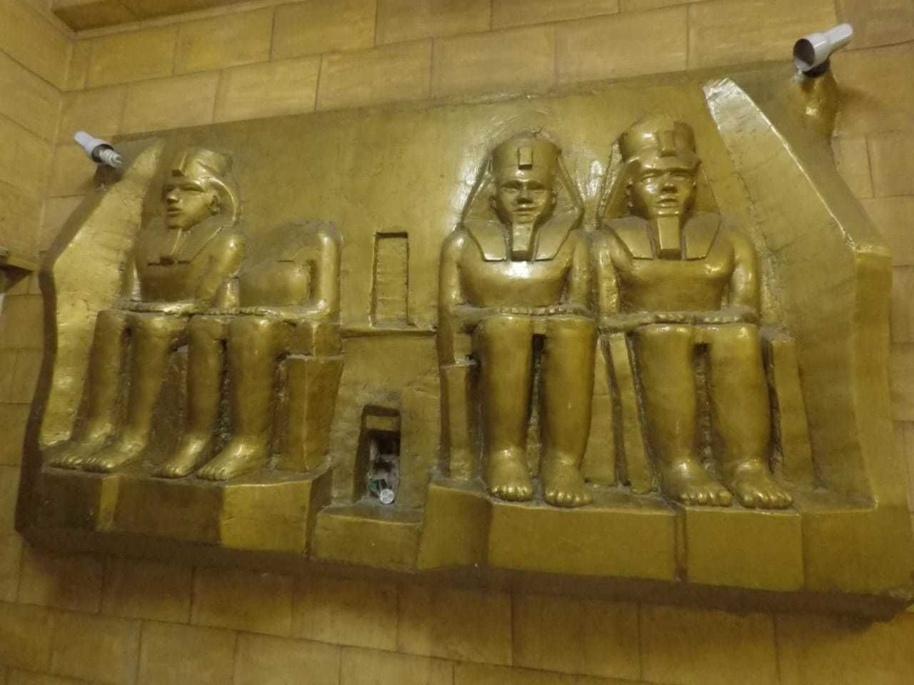 تفاصيل الفندق من الداخل