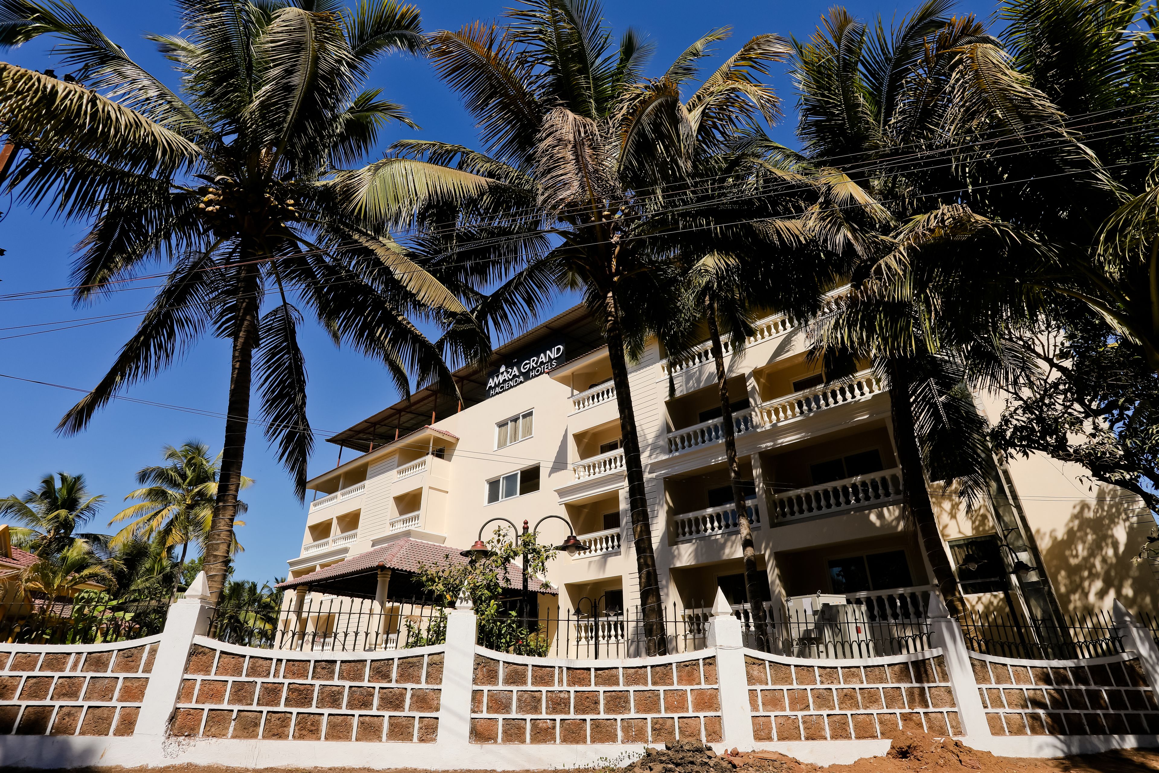 Mặt tiền nơi lưu trú