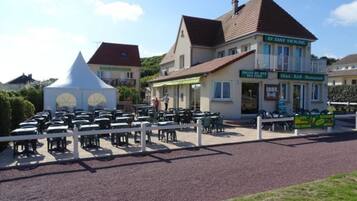 Enceinte de lâhĂ©bergement