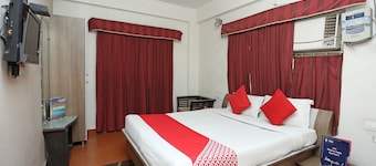 OYO 12682 Hotel Relax
