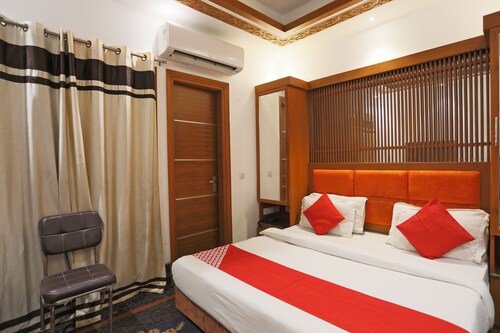 OYO 15183 JJK Home Stay