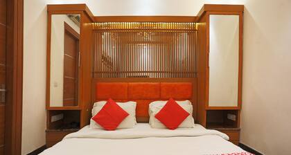 OYO 15183 JJK Home Stay