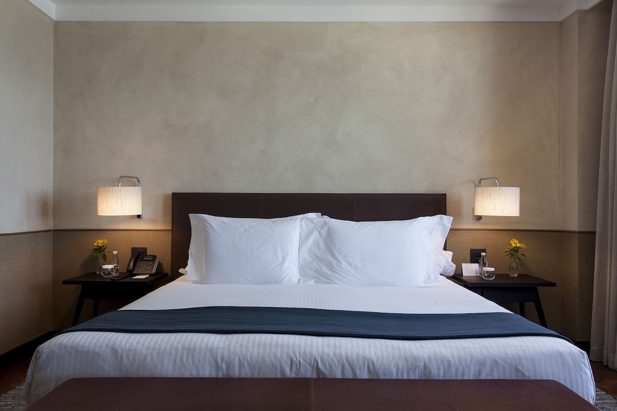 Deluxe-Suite, Meerseite | Bettwäsche aus ägyptischer Baumwolle, Allergikerbettwaren, Minibar