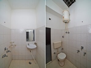 Free toiletries, towels - OYO 16018 Rainbow Saphire (Hyderabad)